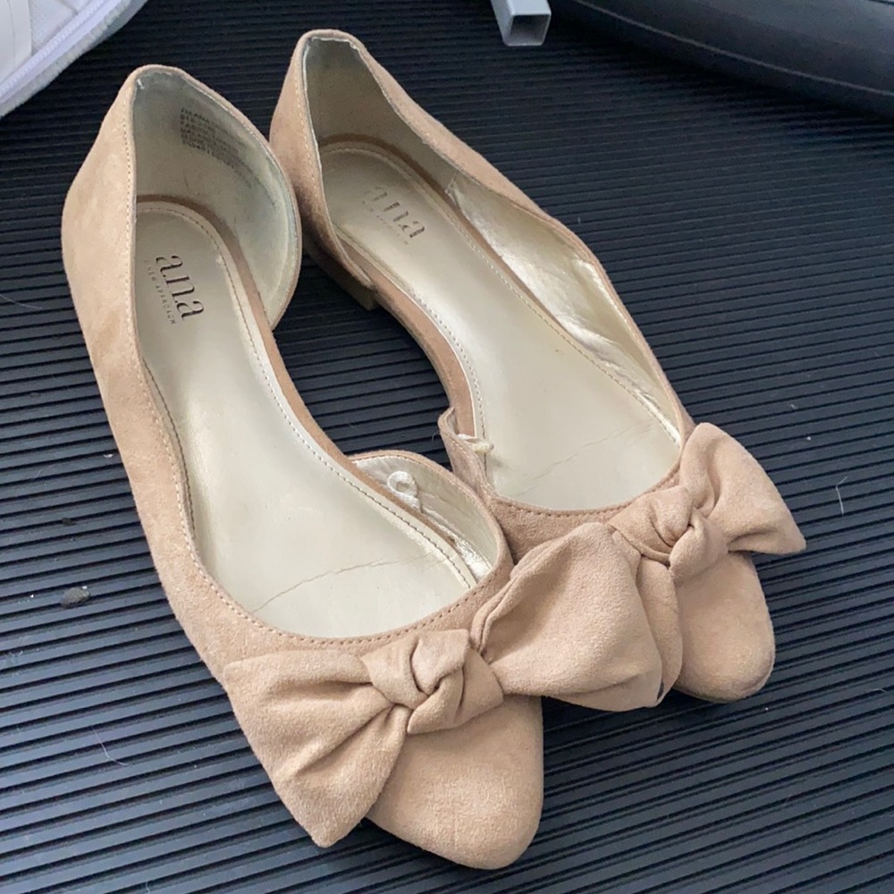 Tan flats size 7
